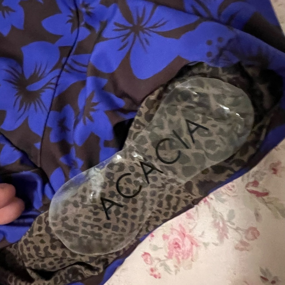 Acacia Swimwear One Piece - image 4